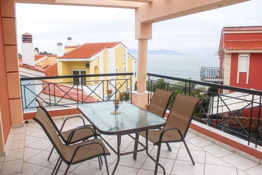 Endless Blue Seaside Villa Palaiontsiflikion Luaran gambar
